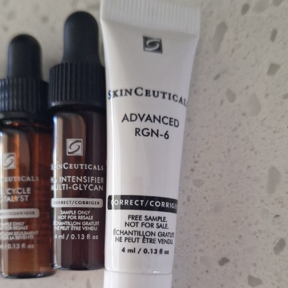 SkinCeuticals Essential Skincare Collection - Picture 4 of 9